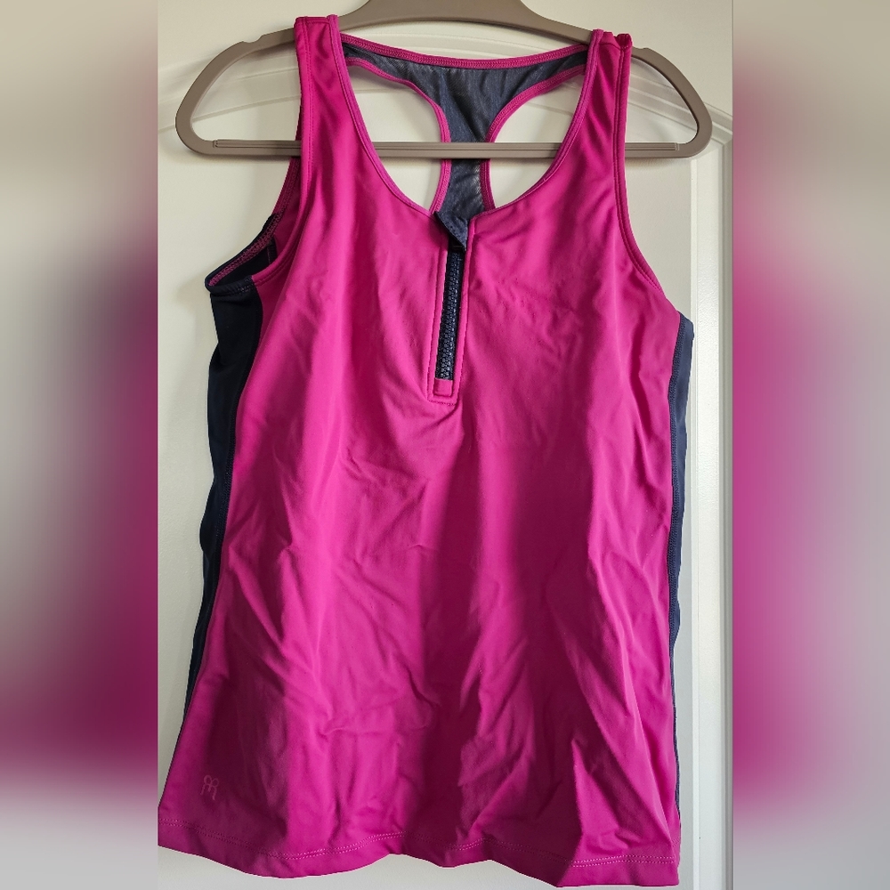 Ruby Ribbon Sports Tank Zip Front Size 34